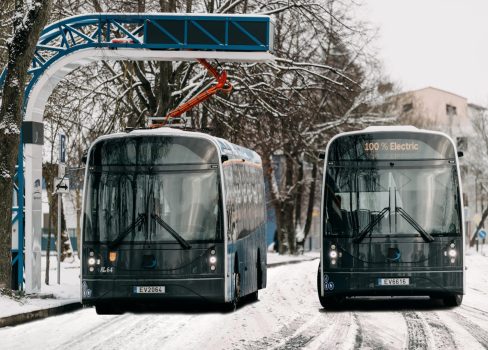 Dancer Bus: Defying Winter Challenges with an Impressive Availability Rate!